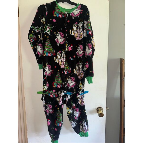 Secret treasures Cat Christmas one piece pajamas Adult Large 12 - 14. Sleepwe - Picture 2 of 7